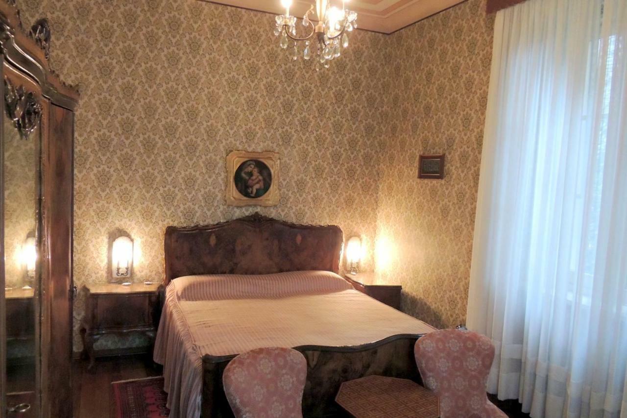 B&B Villa Margherita Lesa Exterior photo
