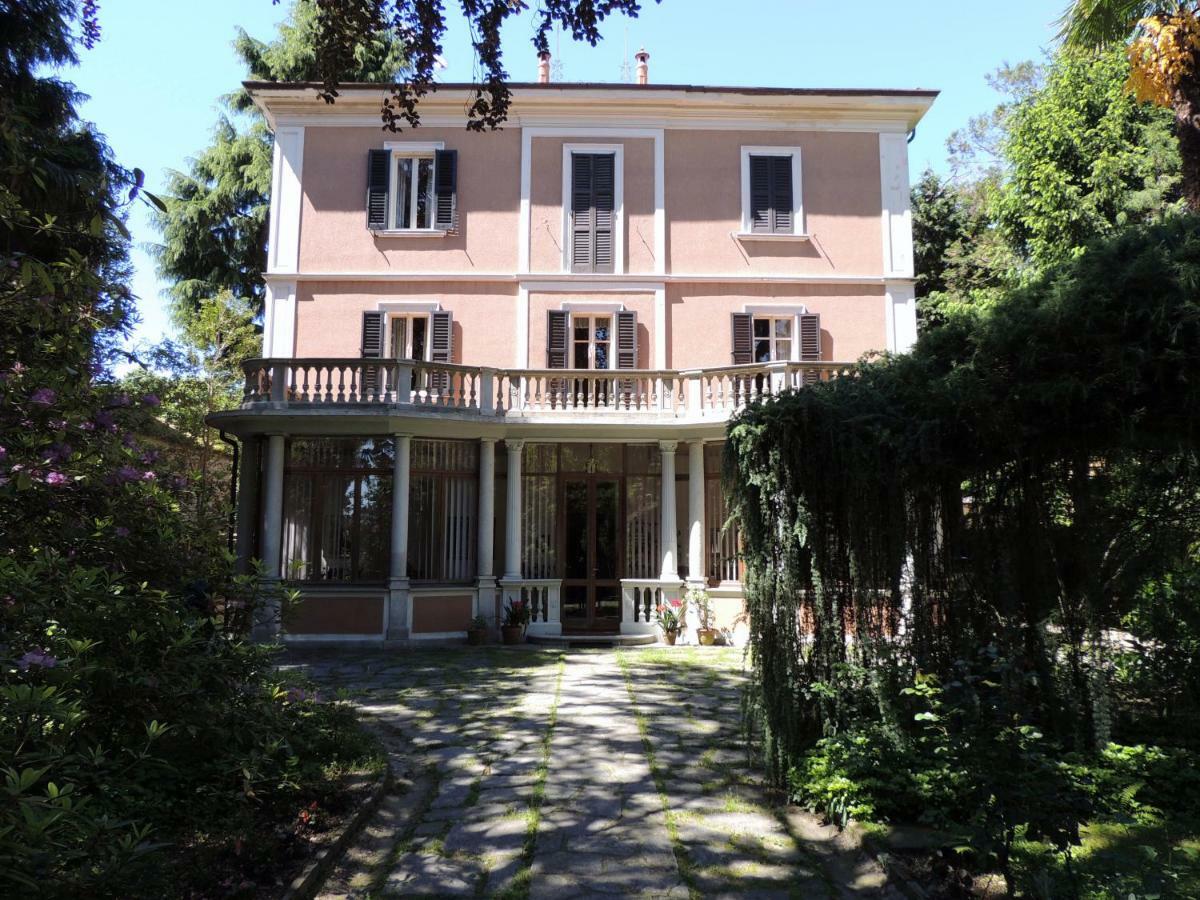 B&B Villa Margherita Lesa Exterior photo